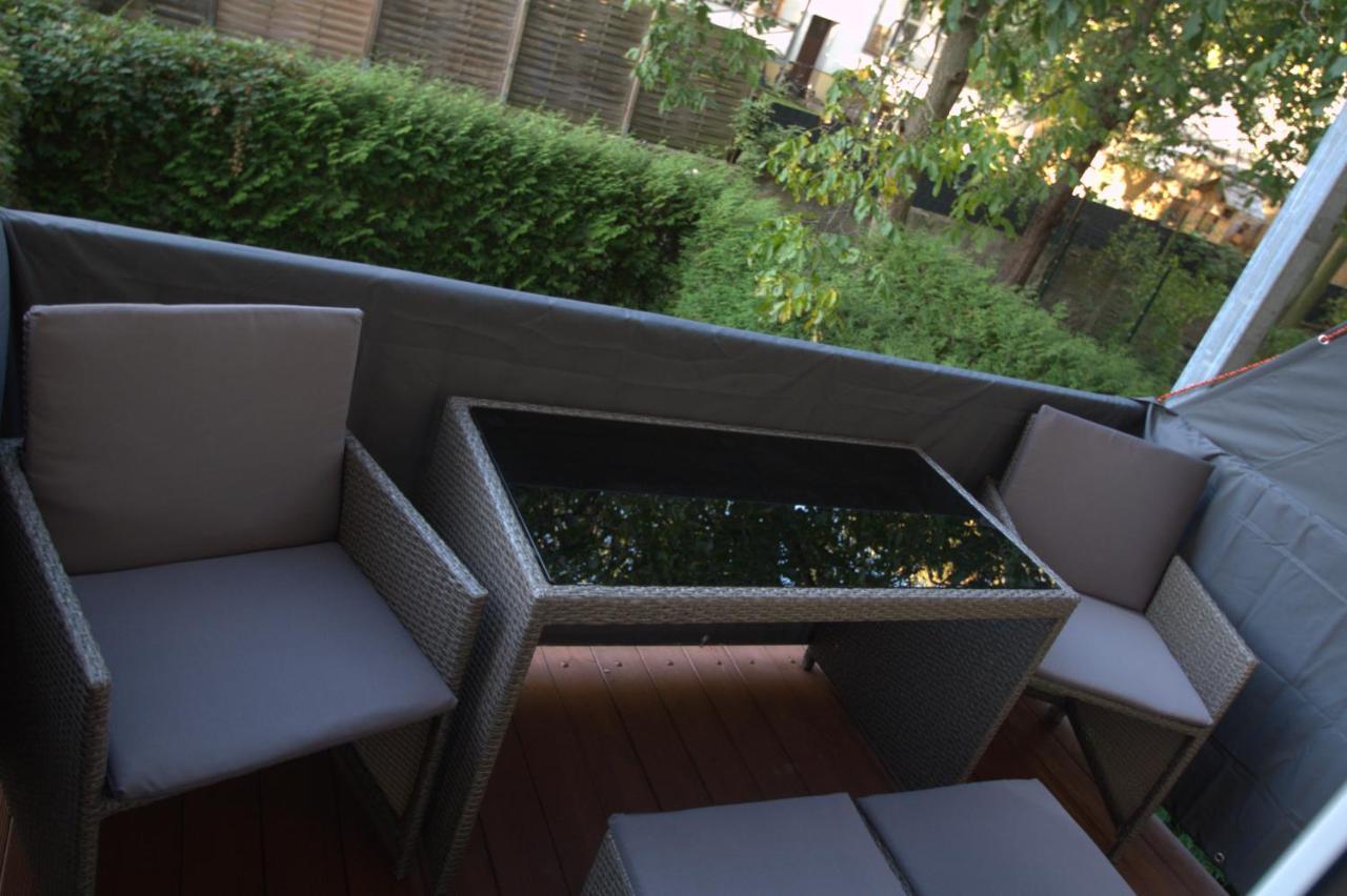 Blissplace 3 Zi Premium Apartment Nahe Getec Arena Mit Kingsize Betten Und Balkon マクデブルク エクステリア 写真
