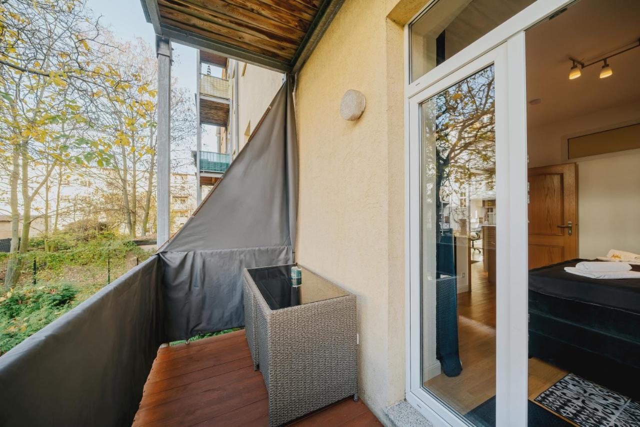Blissplace 3 Zi Premium Apartment Nahe Getec Arena Mit Kingsize Betten Und Balkon マクデブルク エクステリア 写真