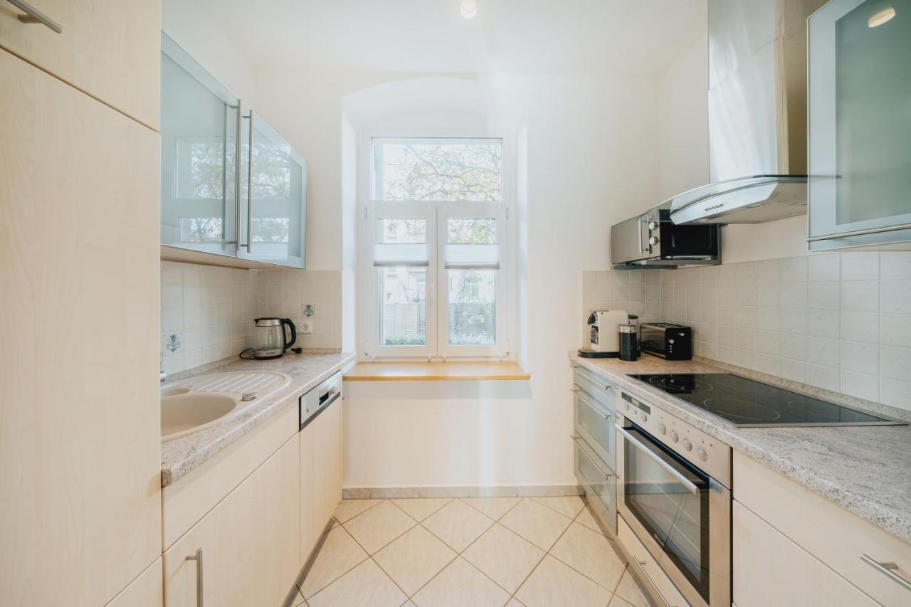 Blissplace 3 Zi Premium Apartment Nahe Getec Arena Mit Kingsize Betten Und Balkon マクデブルク エクステリア 写真